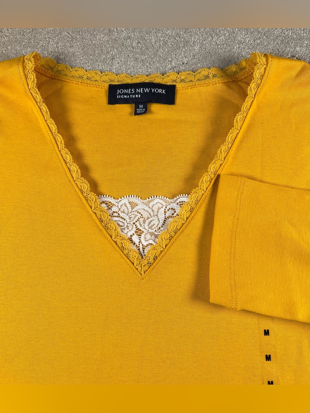 Jones of New York Shirt Merigold 3 Quarter Sleeves NWT Lace V Neck Casual Medium
